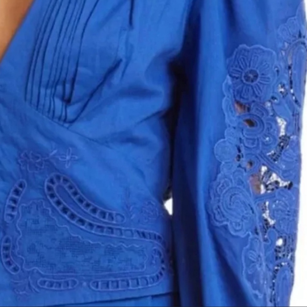 FARM Rio Embroidered Cotton Lace V-Neck pleated Blouse - Picture 3 of 11